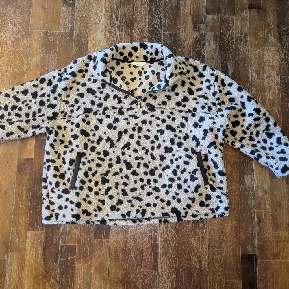 🍇Primark animal print fleece